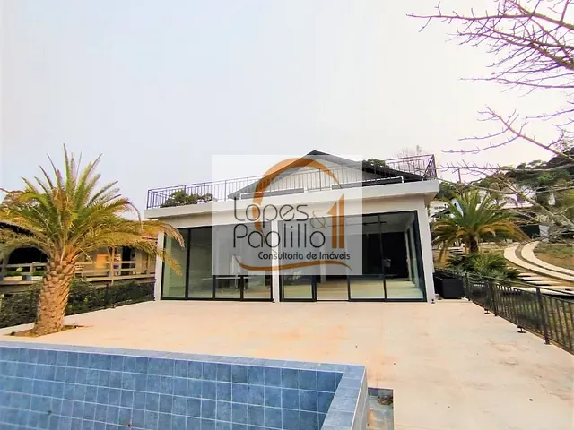Casa com 1470m² 6 quartos e 6 banheiros, à venda, no bairro Portão em Atibaia