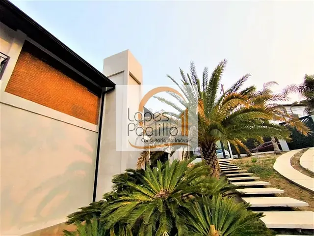 Casa com 1470m² 6 quartos e 6 banheiros, à venda, no bairro Portão em Atibaia