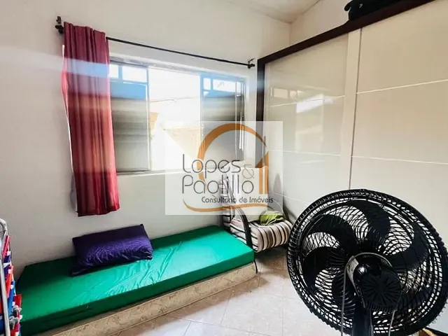 Casa com 300m² 3 quartos e 1 banheiro, à venda, no bairro Jardim Imperial em Atibaia