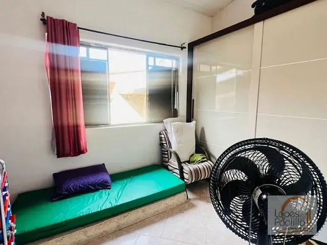 Casa com 300m² 3 quartos e 1 banheiro, à venda, no bairro Jardim Imperial em Atibaia