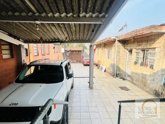 Casa com 300m² 3 quartos e 1 banheiro, à venda, no bairro Jardim Imperial em Atibaia