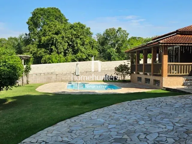 Casa com 825m² 2 quartos e 2 banheiros, à venda ou para alugar, no bairro Parque Luciamar em Campinas