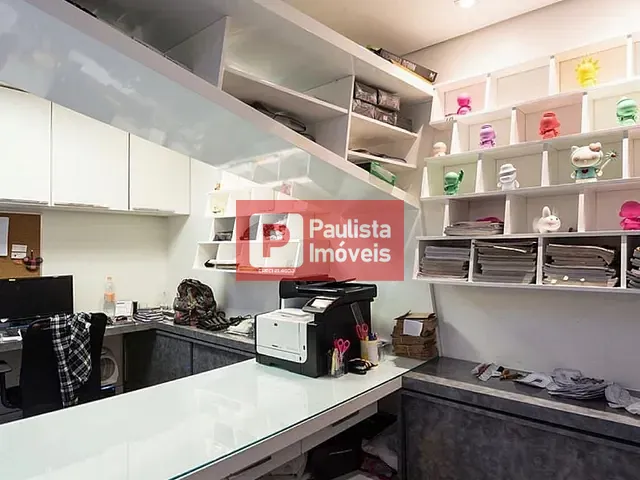 Casa à venda, no bairro Vila Nova Conceição em São Paulo