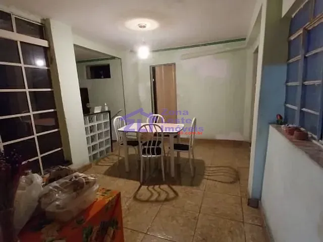 Casa com 250m² 2 quartos e 2 banheiros, à venda, no bairro Jardim Guairaca em São Paulo