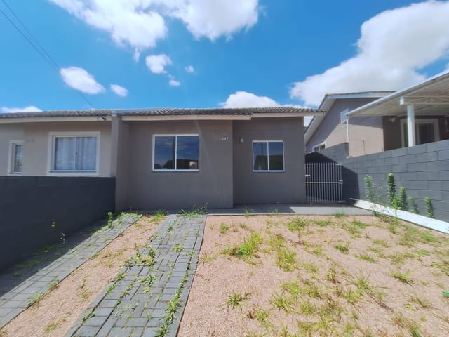 Locação - Casa com 2 quartos, 1 vaga de garagem, Condomínio Belas Oficinas, Oficinas.