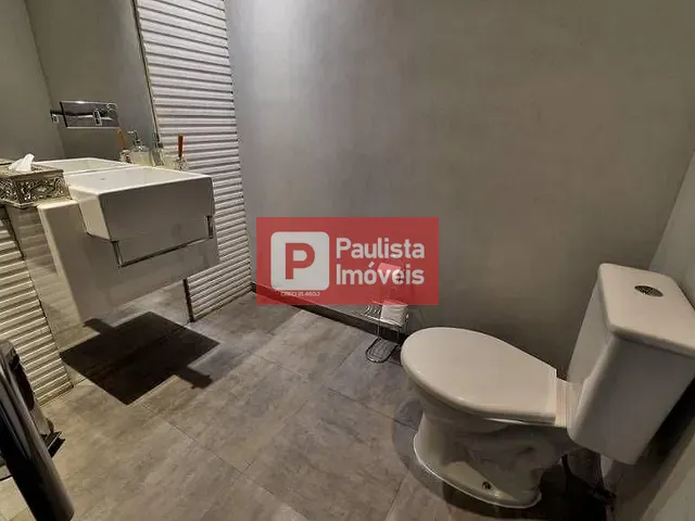 Casa à venda, no bairro Vila Nova Conceição em São Paulo