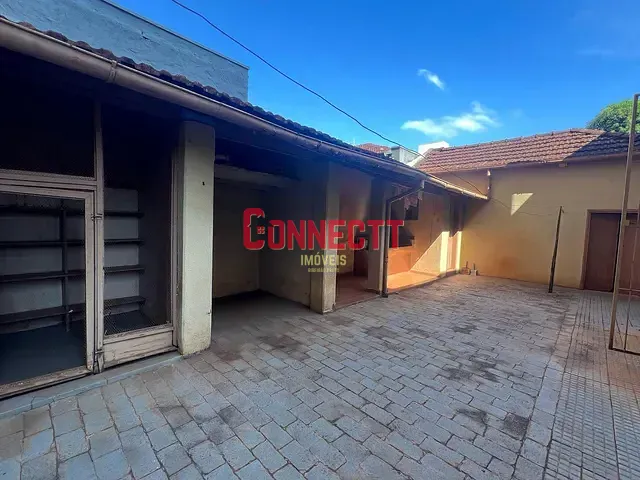 Casa 3 quartos e 2 banheiros, à venda, no bairro Centro em Ribeirão Preto