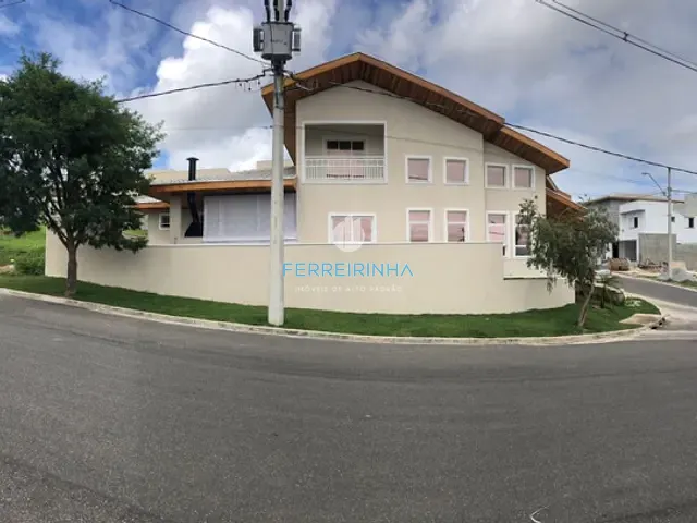 Casa com 290m² 3 quartos e 5 banheiros, à venda, no bairro Residencial São Paulo em Jacareí