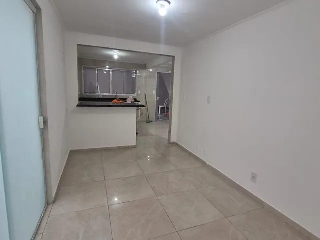 Casa com 160m² 2 quartos e 2 banheiros, à venda, no bairro Metalúrgicos em Osasco