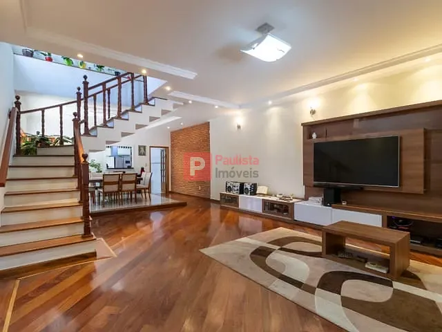Casa com 241m² 3 quartos e 5 banheiros, à venda, no bairro Vila Clementino em São Paulo