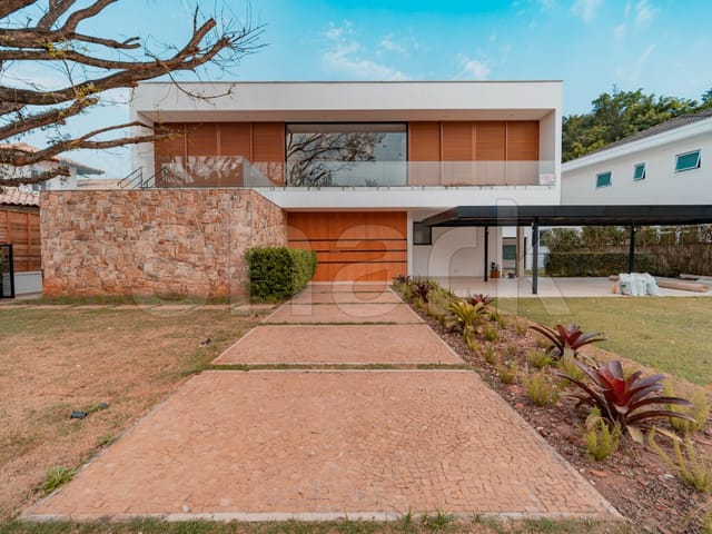 Casa com 680m² 5 quartos e 7 banheiros, à venda ou para alugar, no bairro Alphaville Conde II em Barueri