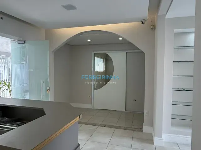 Casa com 220m², para alugar, no bairro Parque Industrial em São José dos Campos