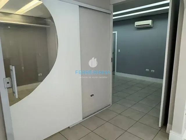 Casa com 220m², para alugar, no bairro Parque Industrial em São José dos Campos