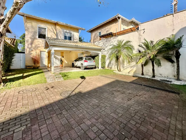 Casa com 218m² 4 quartos e 3 banheiros, à venda, no bairro Jardim Passárgada I em Cotia