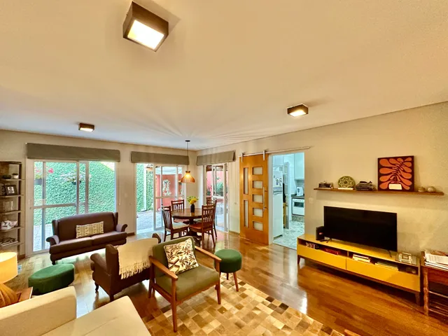 Casa com 218m² 4 quartos e 3 banheiros, à venda, no bairro Jardim Passárgada I em Cotia