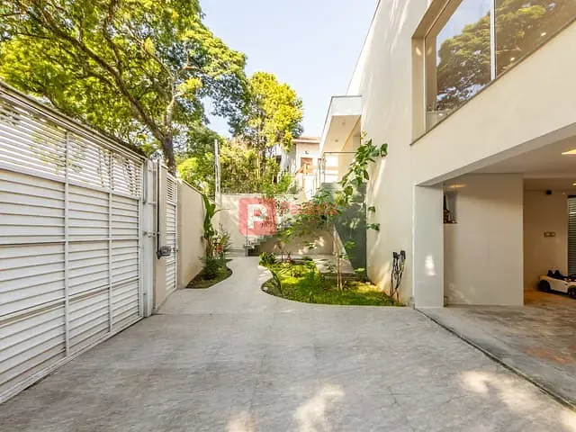 Casa com 295m² 4 quartos e 7 banheiros, à venda, no bairro Jardim Marajoara em São Paulo