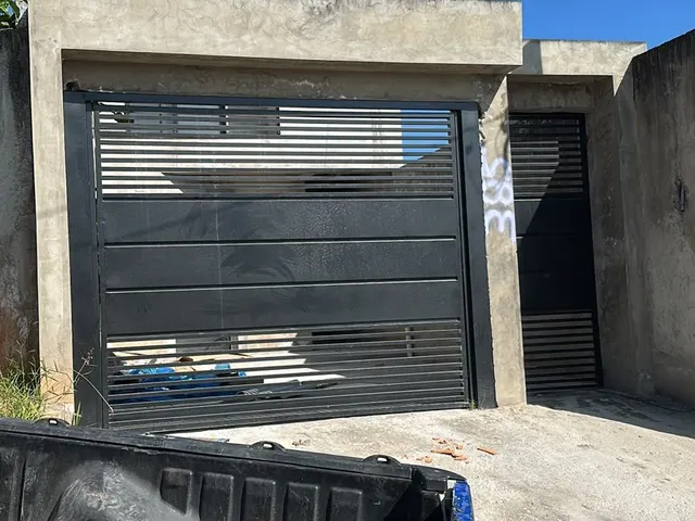 Casa 2 quartos e 2 banheiros, à venda, no bairro Parque Miguel Mirizola em Cotia
