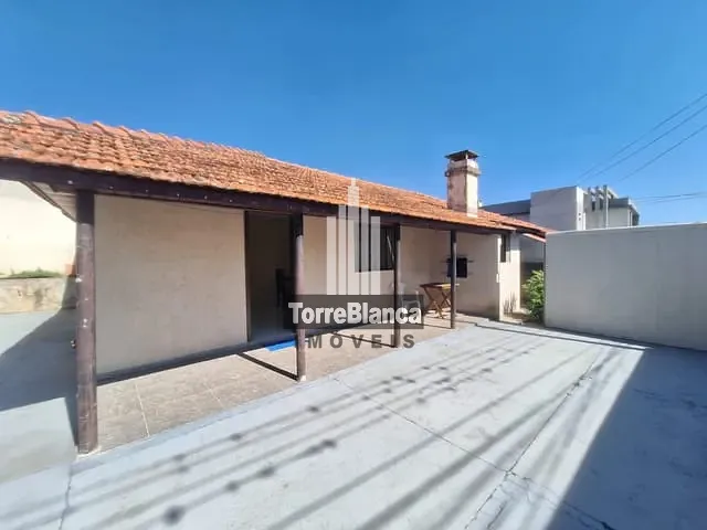 Casa com 110m² 2 quartos e 1 banheiro, para alugar, no bairro Olarias em Ponta Grossa