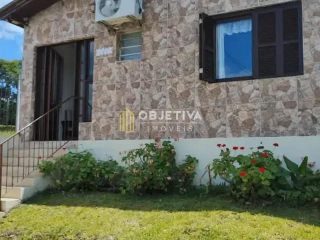 Casa 3 quartos e 1 banheiro, à venda, no bairro Jardim Botânico em Porto Alegre