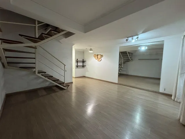 Casa com 120m² 3 quartos e 3 banheiros, para alugar, no bairro Jardim Rosa Maria em São Paulo