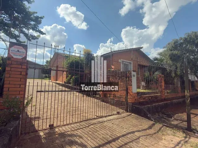 Casa com 600m² 4 quartos e 2 banheiros, para alugar, no bairro Oficinas em Ponta Grossa