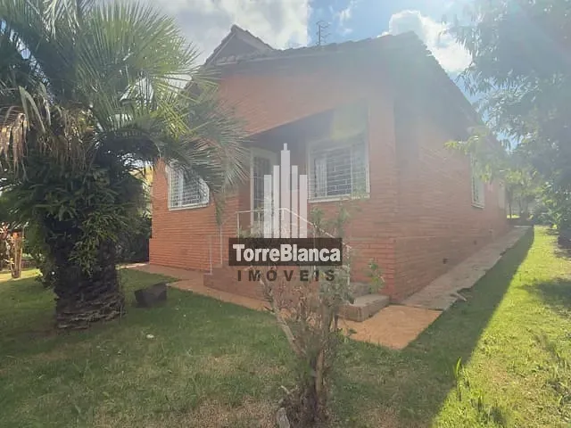 Casa com 600m² 4 quartos e 2 banheiros, para alugar, no bairro Oficinas em Ponta Grossa
