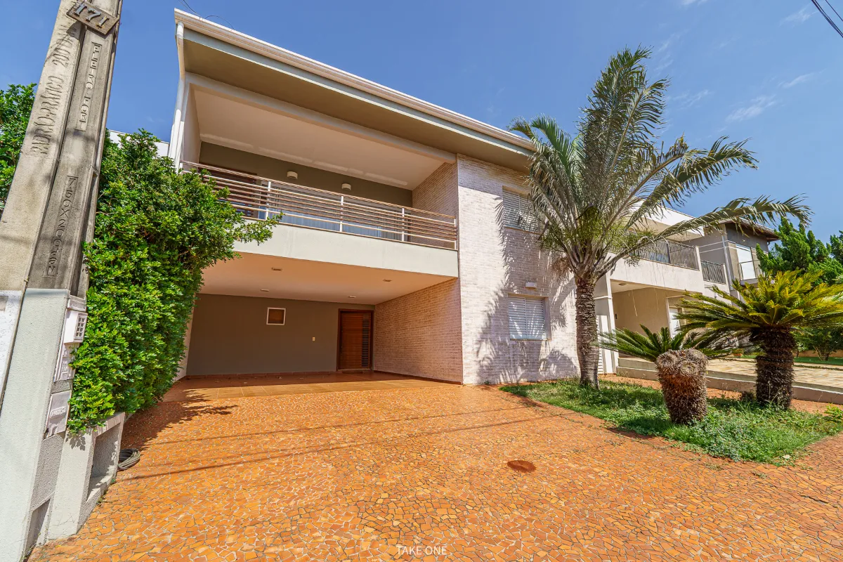 Casa no condomínio Residencial Jardim dos Manacás para venda com 4 quartos, sendo 2 suítes, 346m²