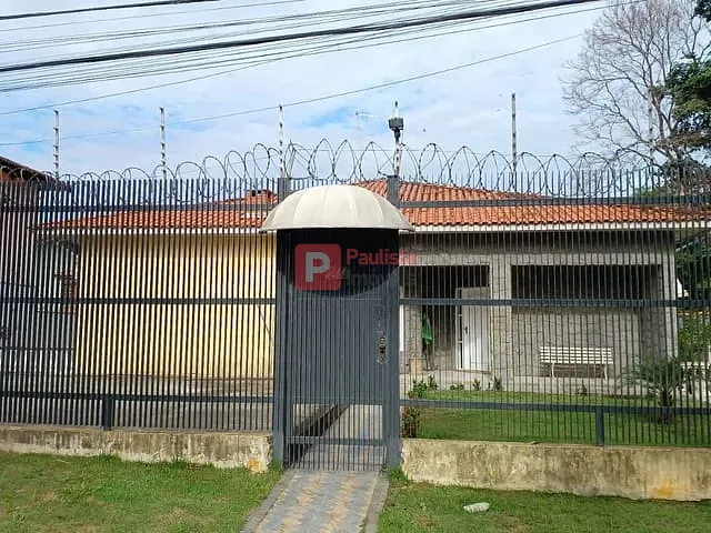 Casa com 550m² 7 quartos e 8 banheiros, à venda, no bairro Interlagos em São Paulo
