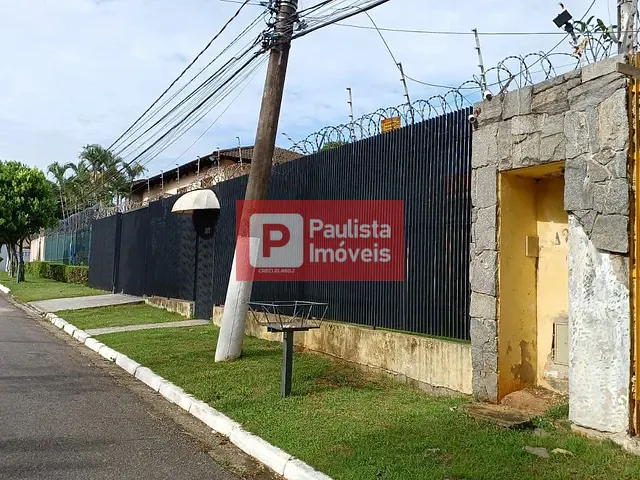Casa com 550m² 7 quartos e 8 banheiros, à venda, no bairro Interlagos em São Paulo