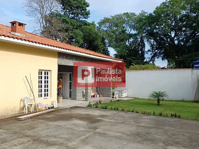 Casa com 550m² 7 quartos e 8 banheiros, à venda, no bairro Interlagos em São Paulo