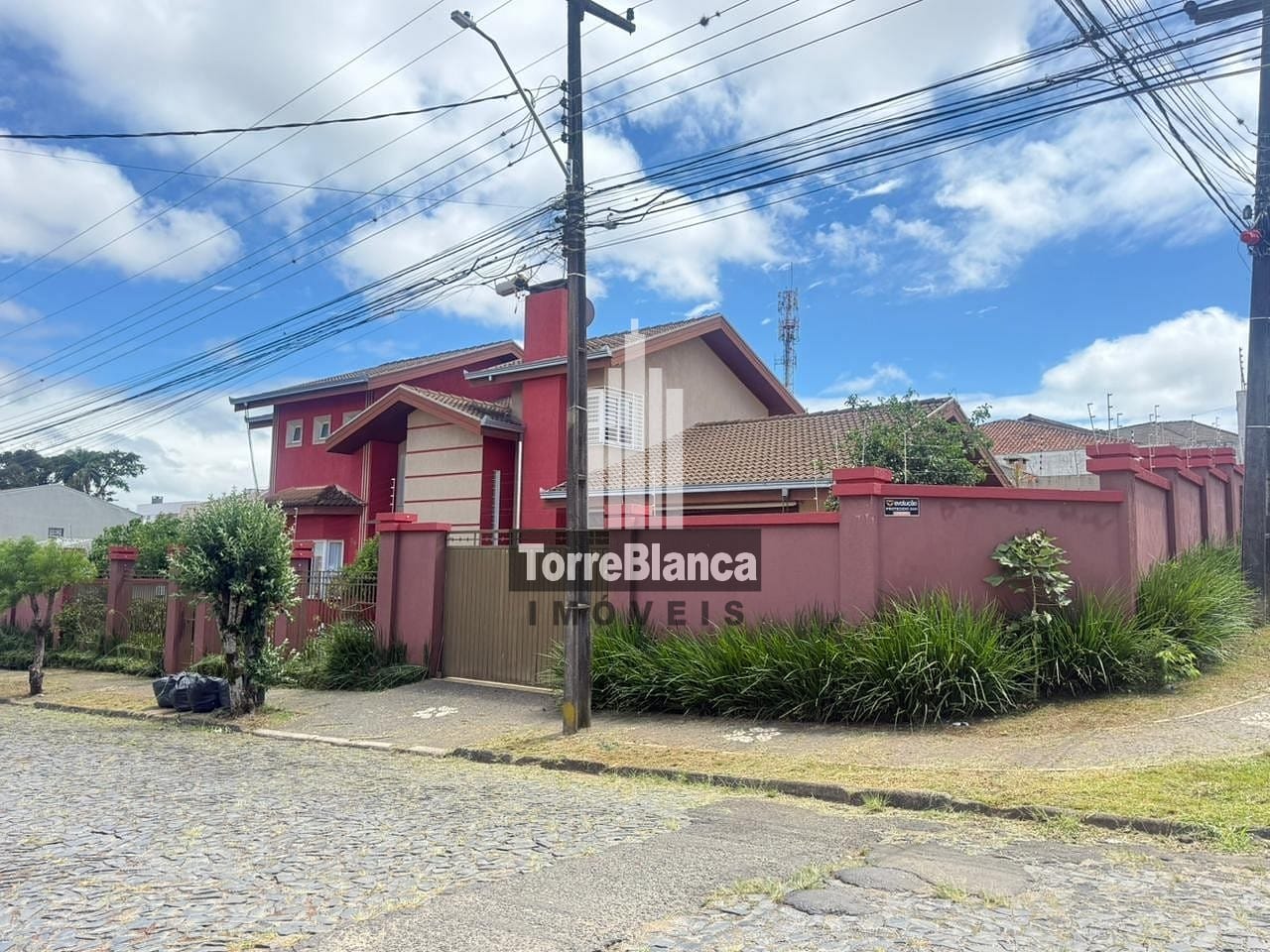 Casa, 2 quartos, 235 m² - Foto 1