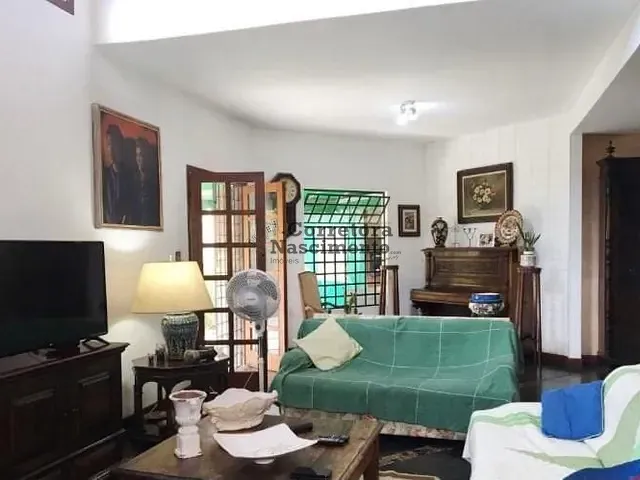 Casa com 298m² 3 quartos e 1 banheiro, à venda, no bairro Cidade Jardim em Jacareí