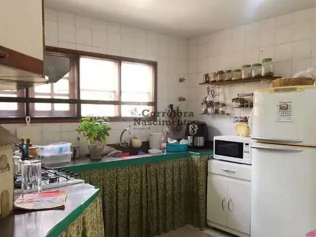 Casa com 298m² 3 quartos e 1 banheiro, à venda, no bairro Cidade Jardim em Jacareí