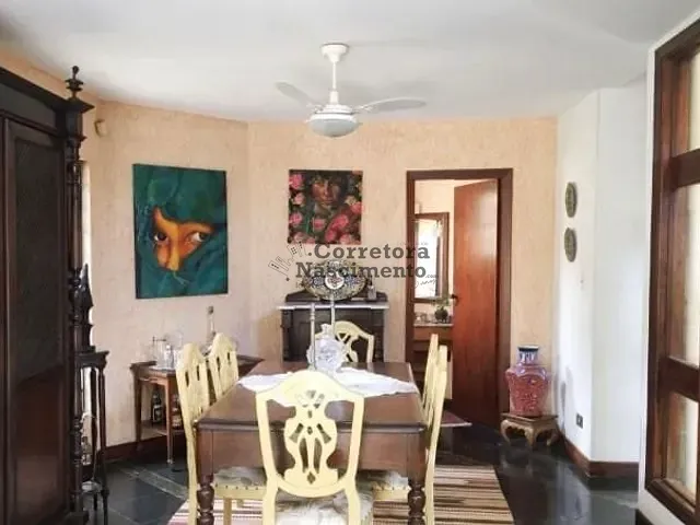 Casa com 298m² 3 quartos e 1 banheiro, à venda, no bairro Cidade Jardim em Jacareí