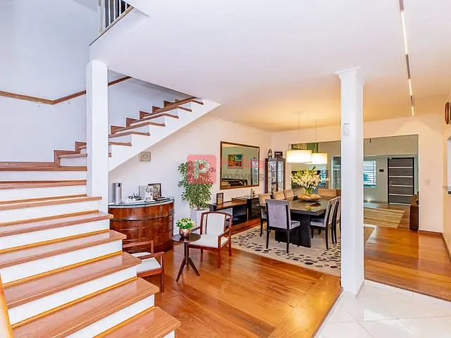 Casa com 380m² 4 quartos e 5 banheiros, à venda, no bairro Santo Amaro em São Paulo