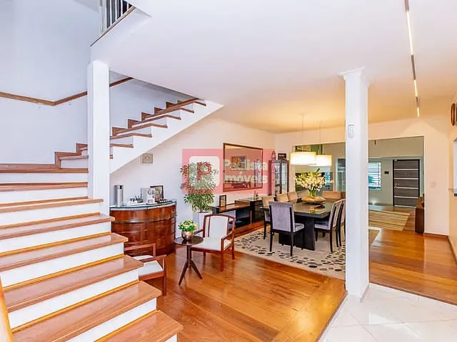 Casa com 380m² 4 quartos e 5 banheiros, à venda, no bairro Santo Amaro em São Paulo