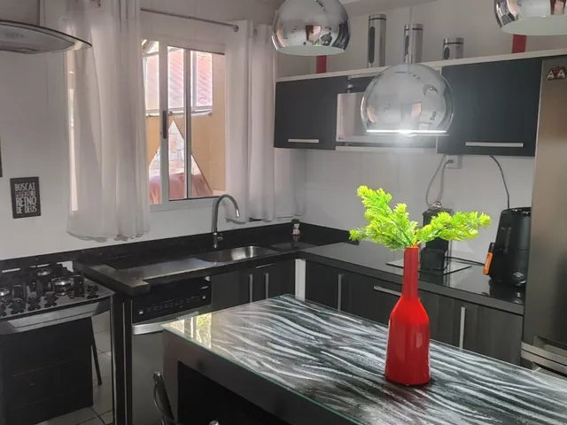 Casa com 121m² 2 quartos e 3 banheiros, à venda, no bairro Jardim Colibri em Cotia