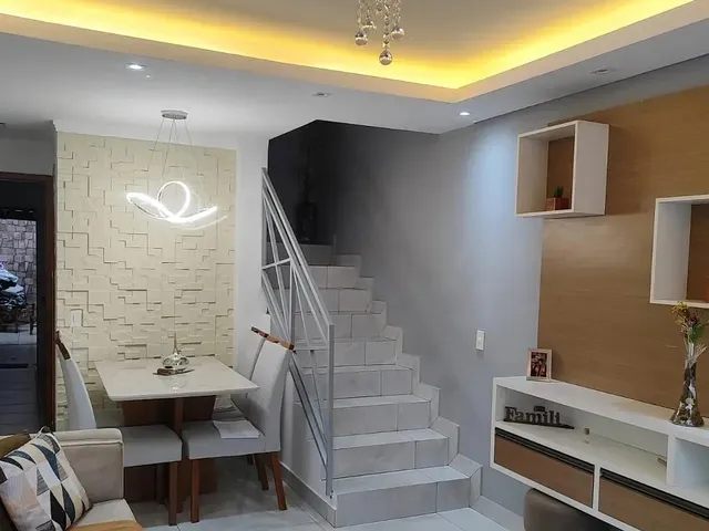 Casa com 121m² 2 quartos e 3 banheiros, à venda, no bairro Jardim Colibri em Cotia