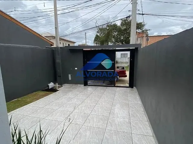 Casa com 140m² 2 quartos e 1 banheiro, à venda, no bairro Pontal de Santa Marina em Caraguatatuba