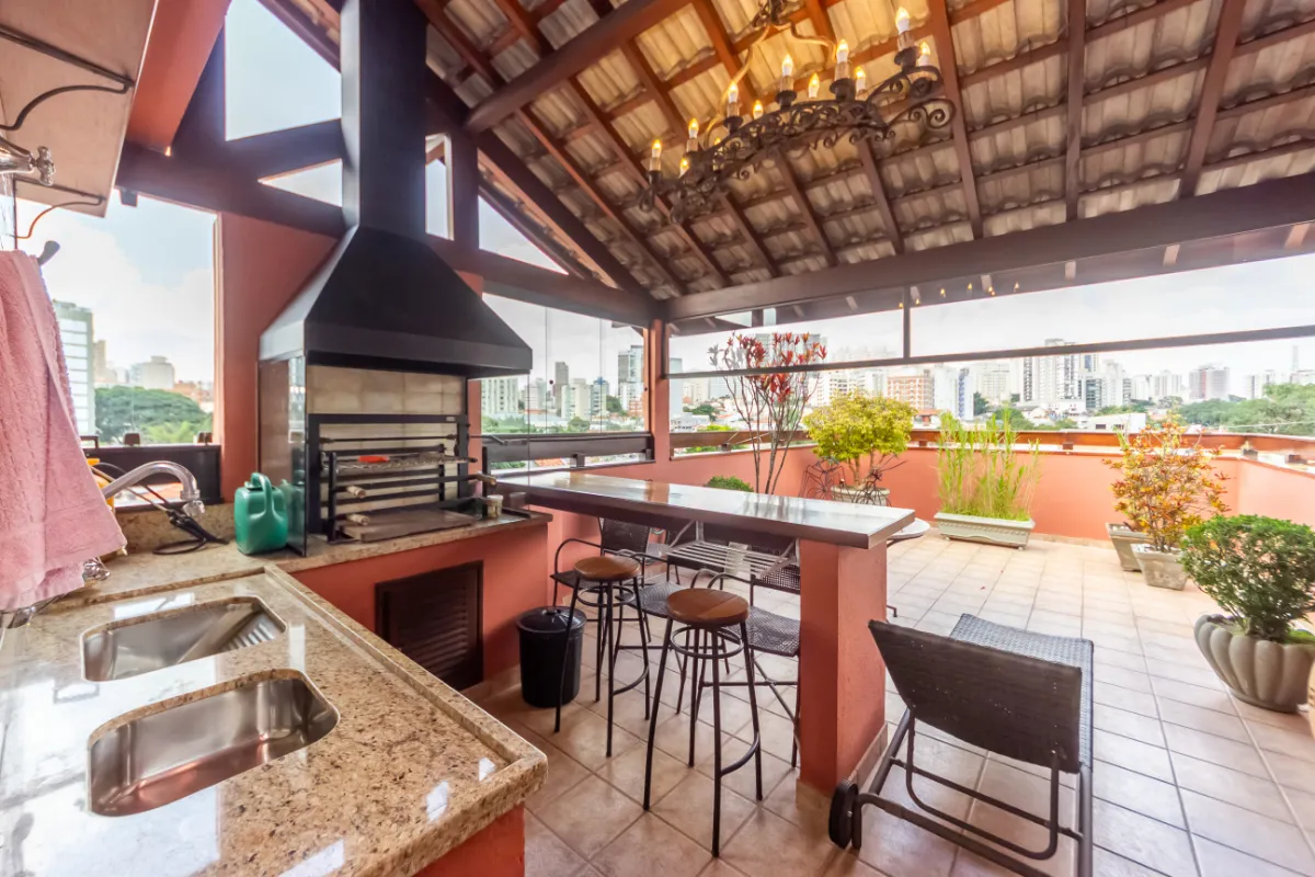 Casa para venda em Planalto Paulista com 3 quartos, 294m²