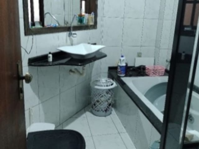 Casa 3 quartos e 1 banheiro, à venda, no bairro Residencial Mombaça em Pindamonhangaba