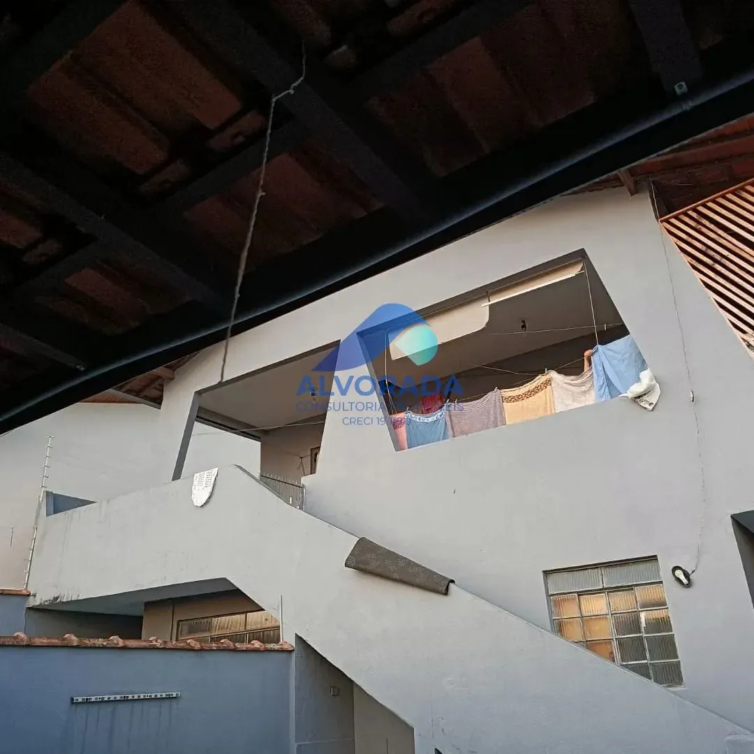 Casa, 3 quartos, 339 m² - Foto 1