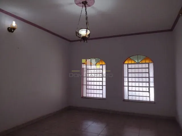 Casa com 250m² 3 quartos e 3 banheiros, para alugar, no bairro Centro em Sumaré