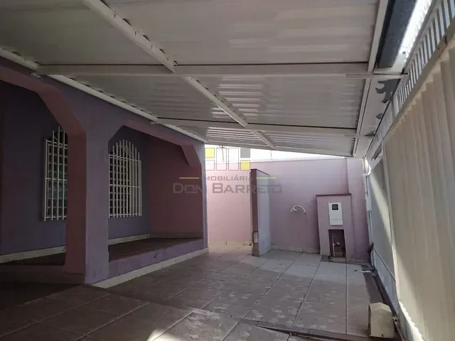 Casa com 250m² 3 quartos e 3 banheiros, para alugar, no bairro Centro em Sumaré