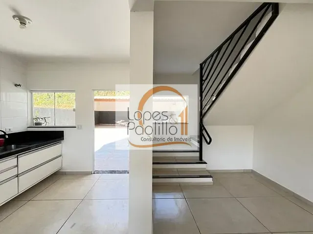 Casa com 126m² 2 quartos e 2 banheiros, à venda, no bairro Tanque em Atibaia