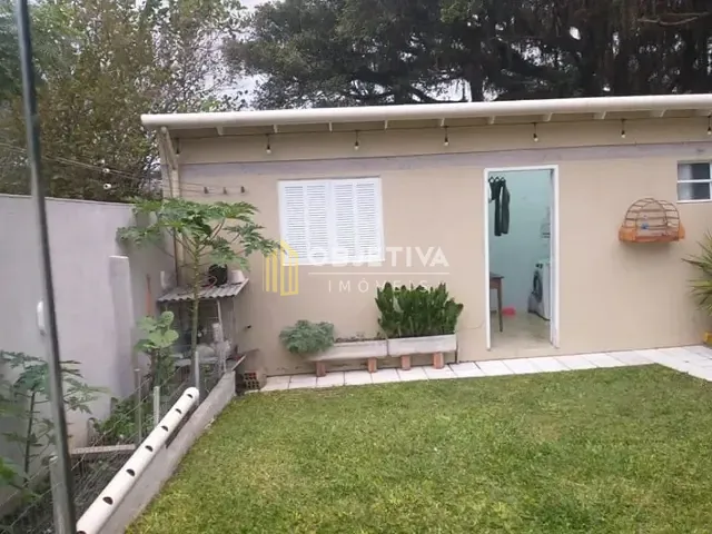 Casa 2 quartos e 3 banheiros, à venda, no bairro Jardim Europa em Porto Alegre
