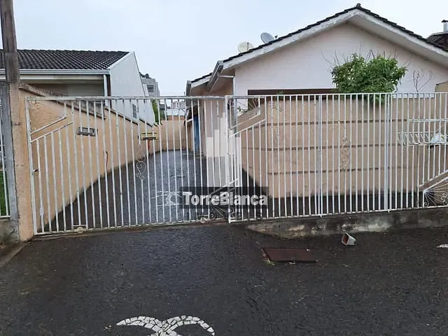 Casa com 117m² 2 quartos e 1 banheiro, à venda, no bairro Neves em Ponta Grossa