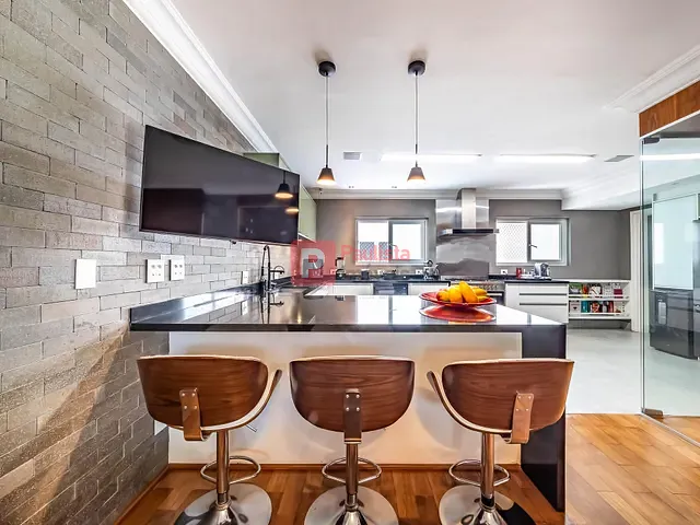 Casa com 455m² 4 quartos e 5 banheiros, à venda, no bairro Alto da Boa Vista em São Paulo
