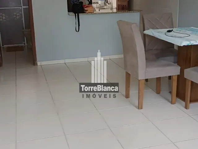 Casa com 172m² 2 quartos e 1 banheiro, à venda, no bairro Uvaranas em Ponta Grossa