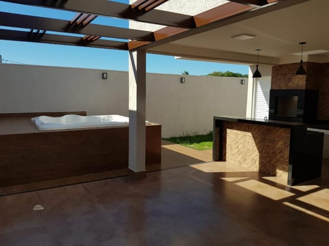 Foto do Casa - Casa com 3 dormitórios à venda, 220 m² por R$ 1.050.000,00 - Recreio dos Bandeirantes - Uberaba/MG | ZUCATO IMOBILIARIA LTDA